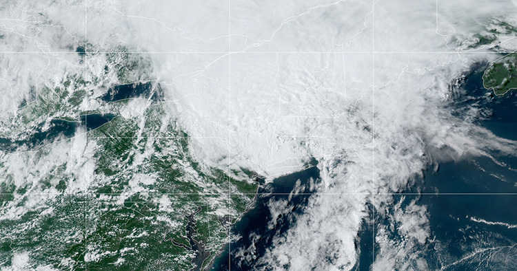 satellite image of Hurricane Isaias